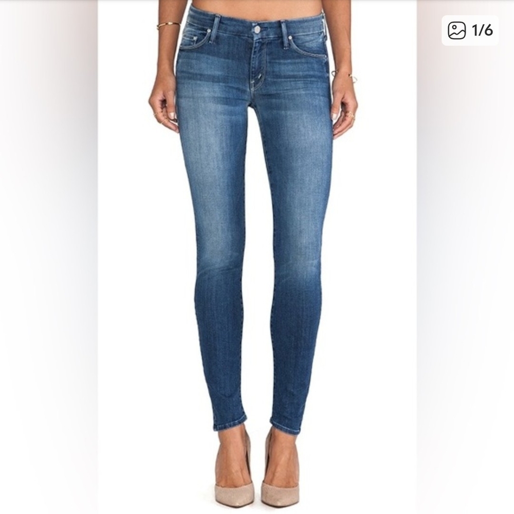 MOTHER Skinny Jeans in Medium Blue